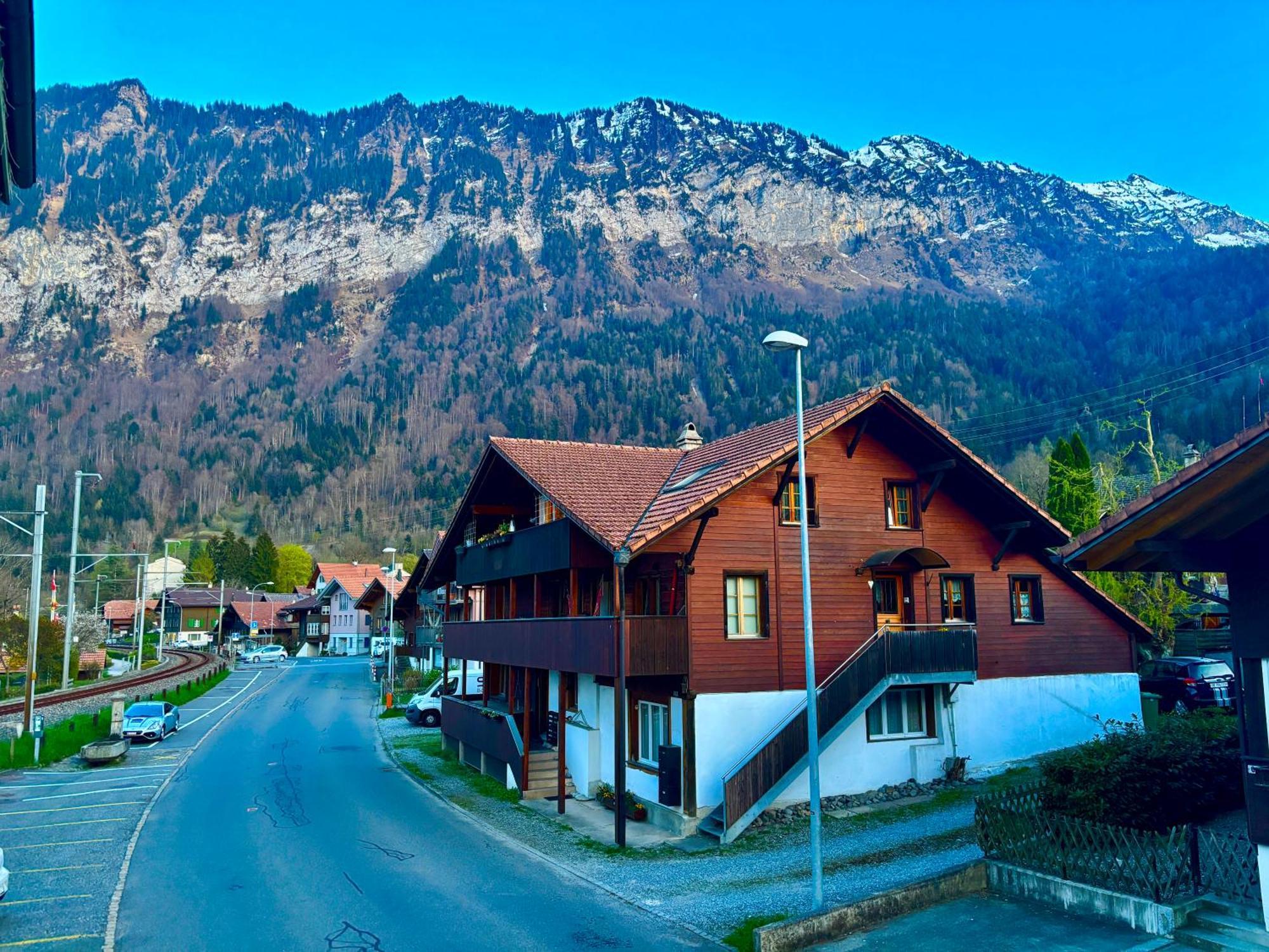 Au Bord Du Lac Därligen Exterior foto